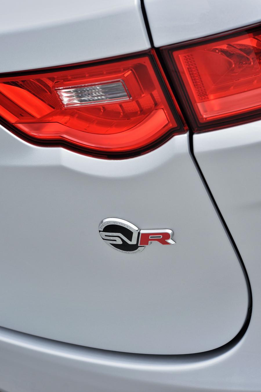 Детали экстерьера Jaguar F-Pace SVR 2019 года  (ZA) (фото 20 из 30)